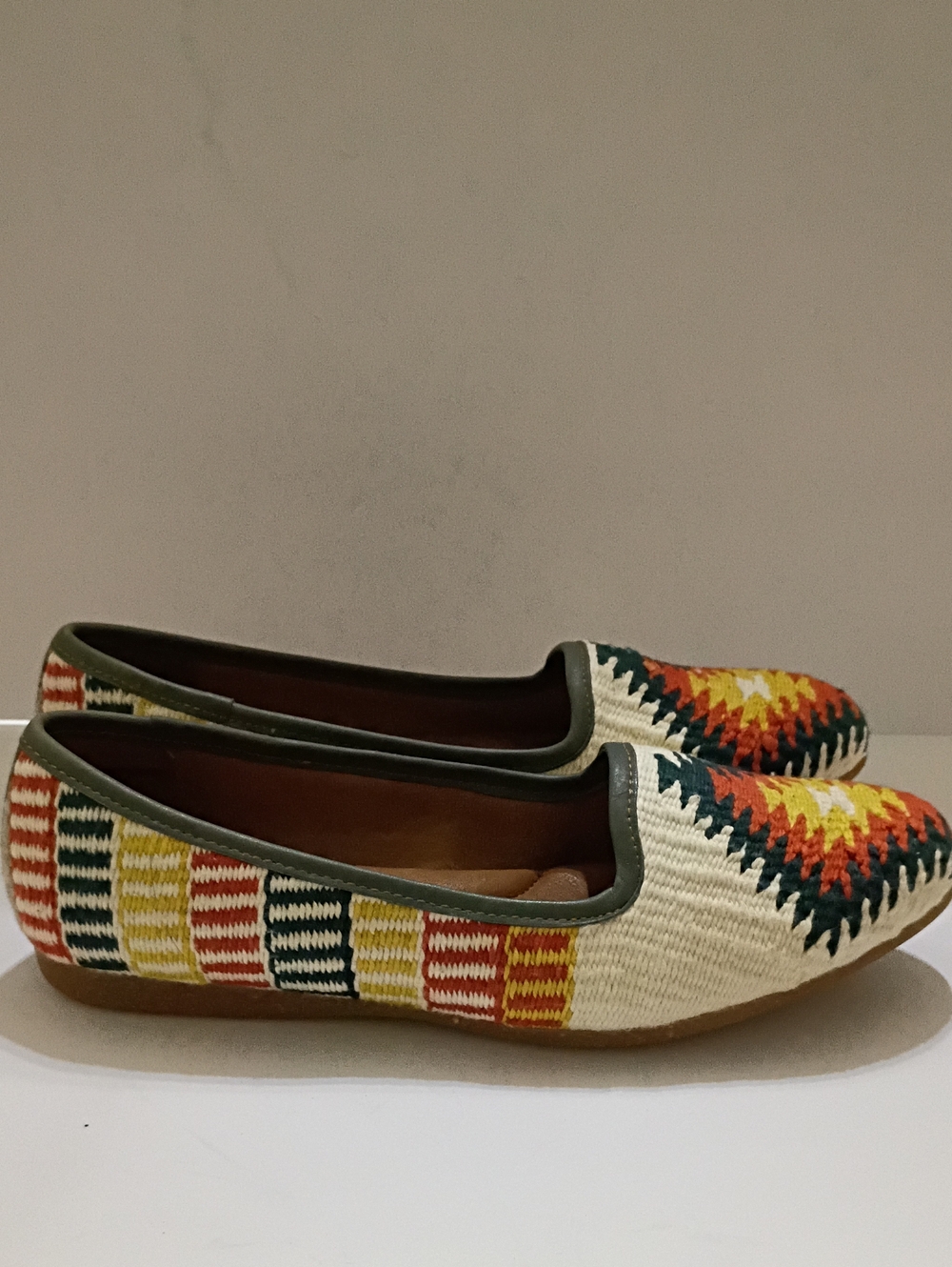 Born Giselle Leather Woven Flats Size 10 - Picture 2 of 7